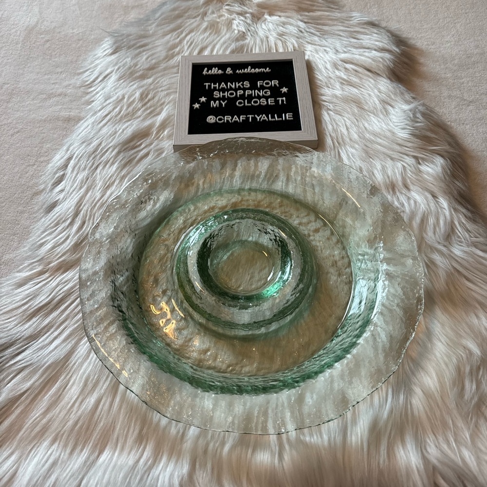 Crate & Barrel Orion Green Textured Glass Serving Dish